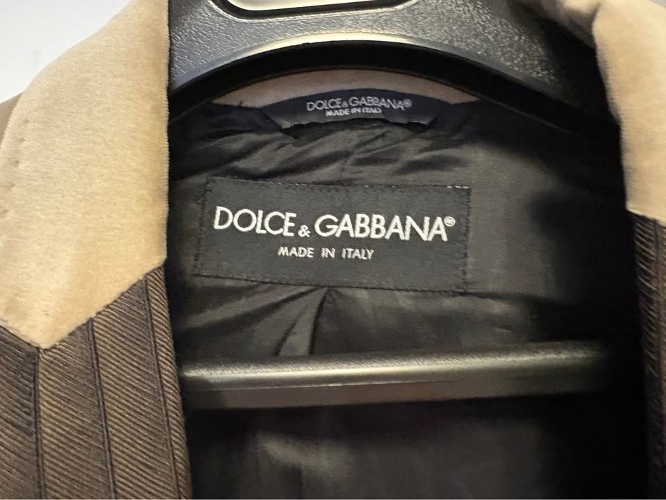 Dolce & Gabbana Beige Velvet Tuxedo Blazer - Sz 48 IT (Small) - photo 2