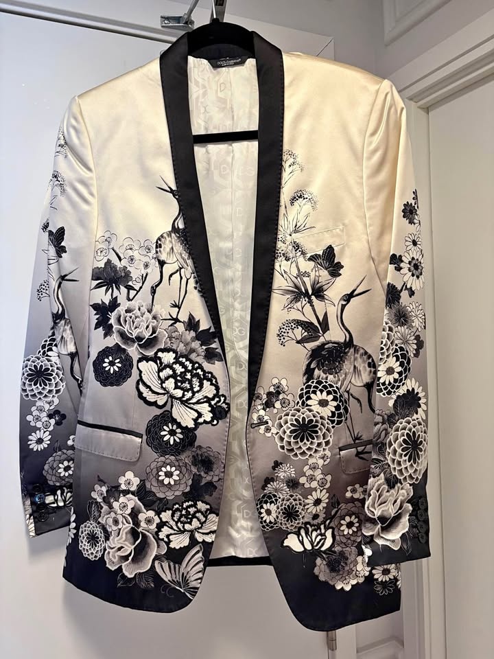 Dolce & Gabbana Silk Crane Floral Tuxedo Blazer - IT 46 / XS-S