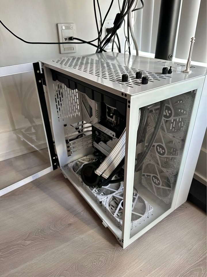 Mid-Tower PC Case