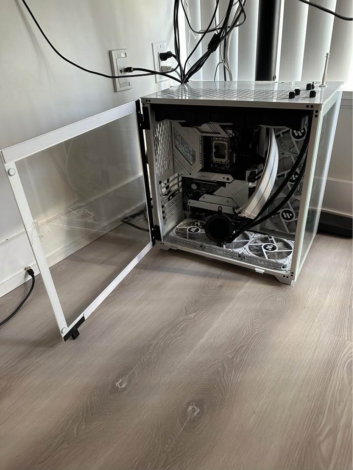 Mid-Tower PC Case - photo 2