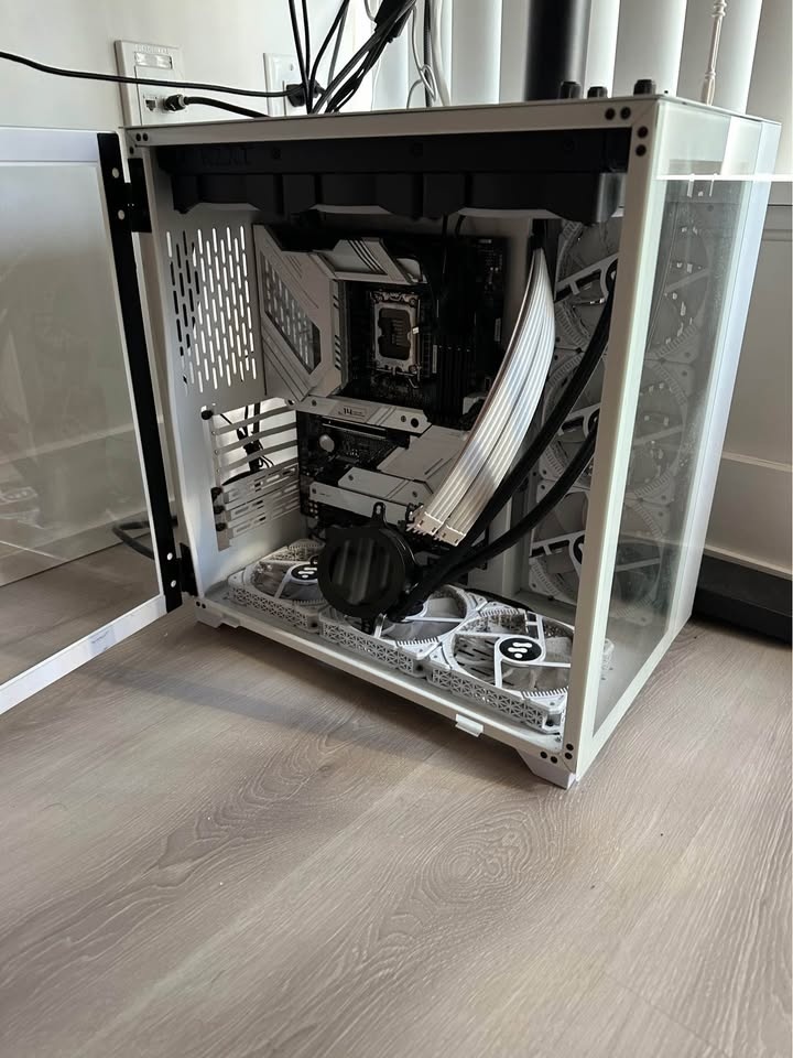 Mid-Tower PC Case - photo 3