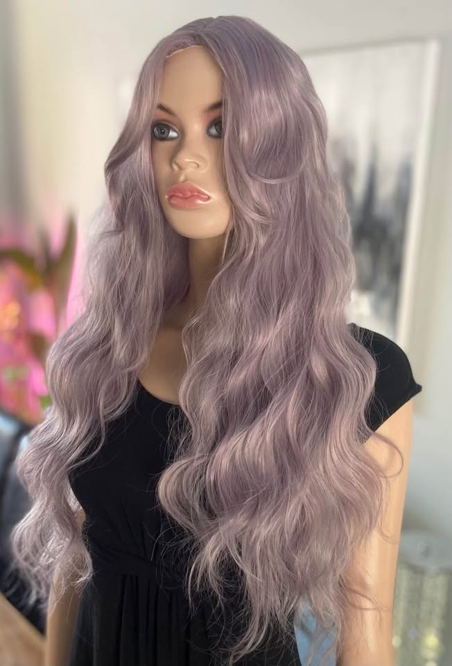 NWOT Icy Lilac Purple Synthetic Wig w Bangs 2250 - photo 2