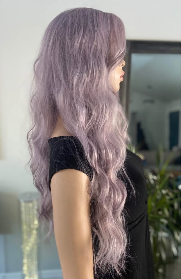 NWOT Icy Lilac Purple Synthetic Wig w Bangs 2250 - photo 4