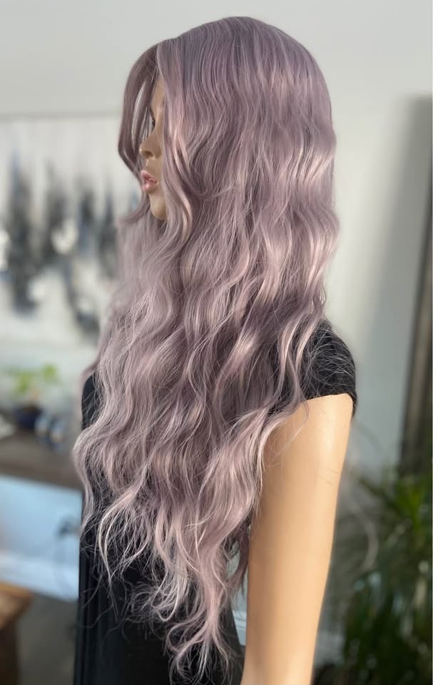 NWOT Icy Lilac Purple Synthetic Wig w Bangs 2250 - photo 5