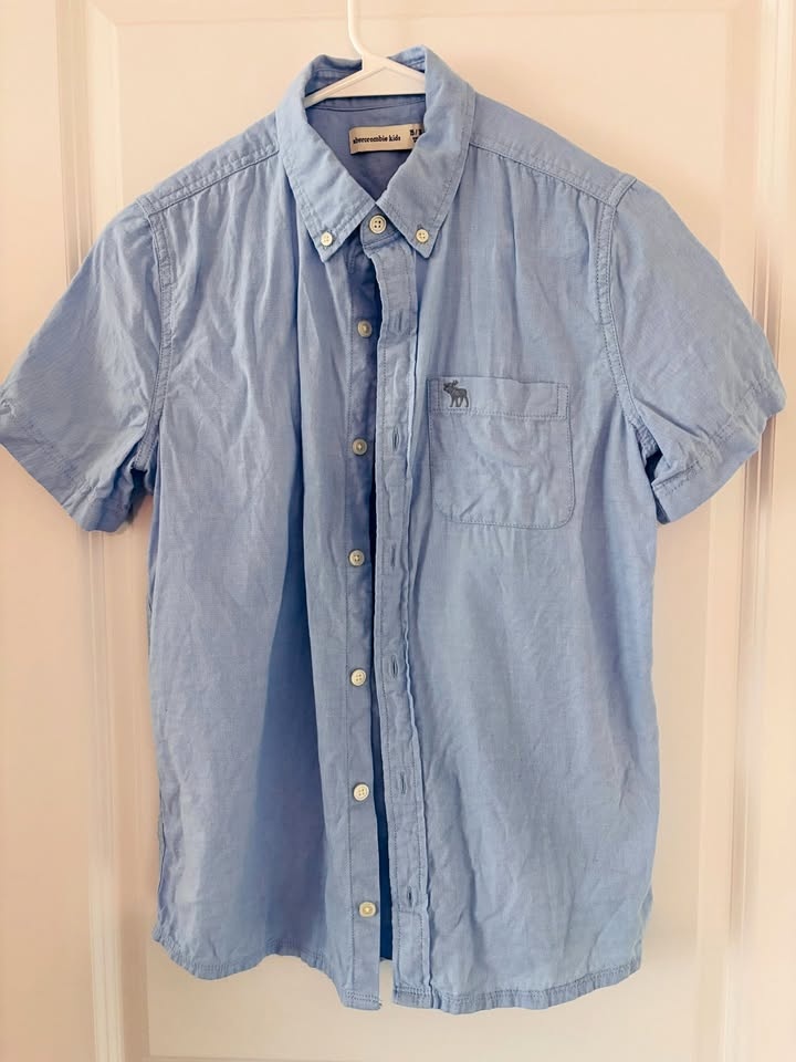 Abercrombie Kids - Boy's Short-Sleeve Icon Shirt ~ Size 15/16 🧡