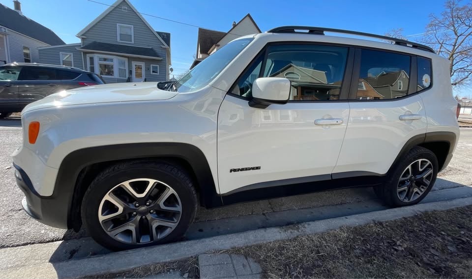 2016 Jeep Renegade Latitude Sport Utility 4D