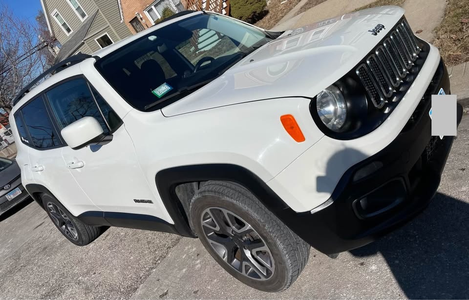2016 Jeep Renegade Latitude Sport Utility 4D - photo 2