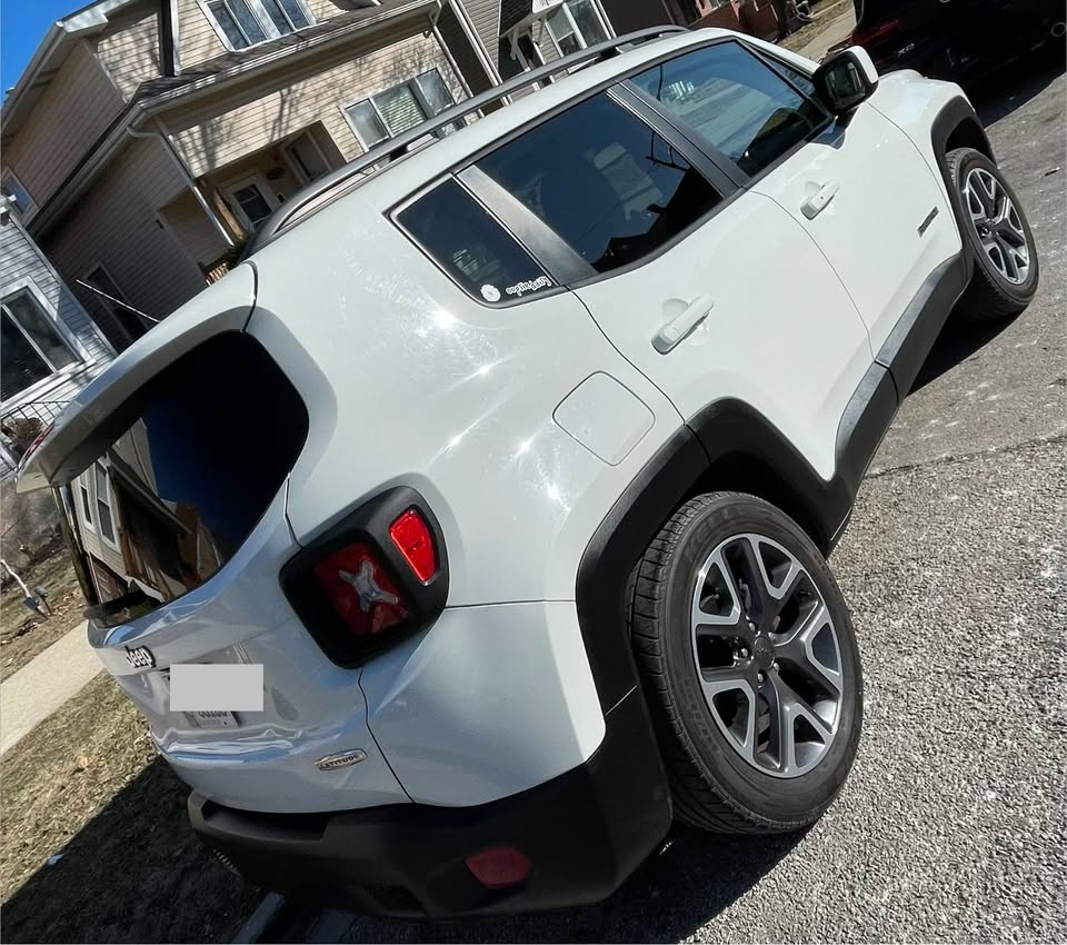 2016 Jeep Renegade Latitude Sport Utility 4D - photo 4