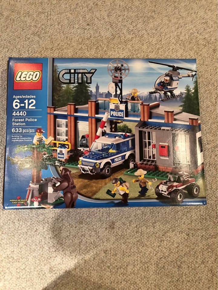 Lego City Forest Police Station - Used Like New