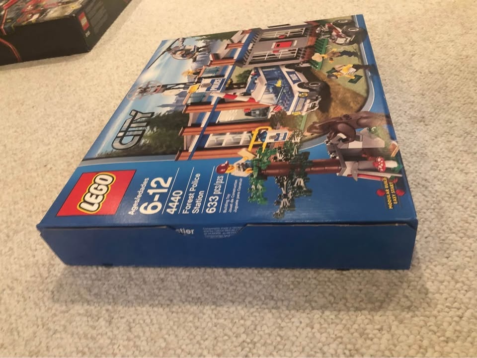 Lego City Forest Police Station - Used Like New - photo 5