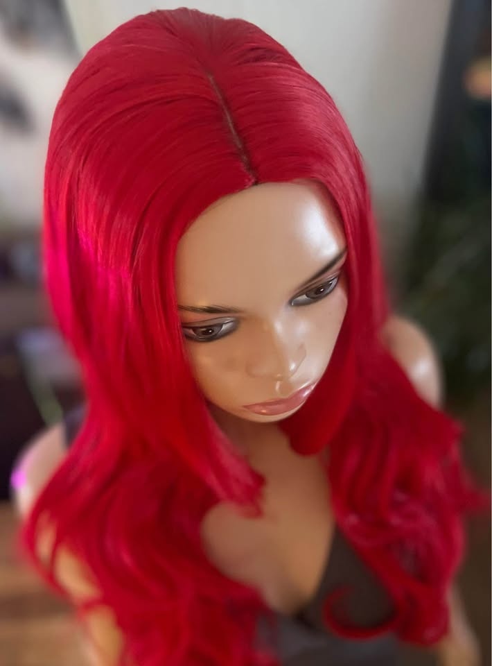 NWT: 26” Long Wavy Layered Bright Red Synthetic Wig 2263 - photo 4