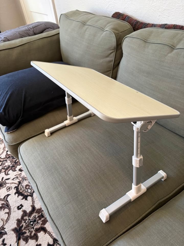 Small adjustable desk - photo 3