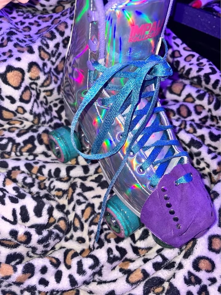 Impala Roller Skates Women's 9 (Holographic) - photo 2