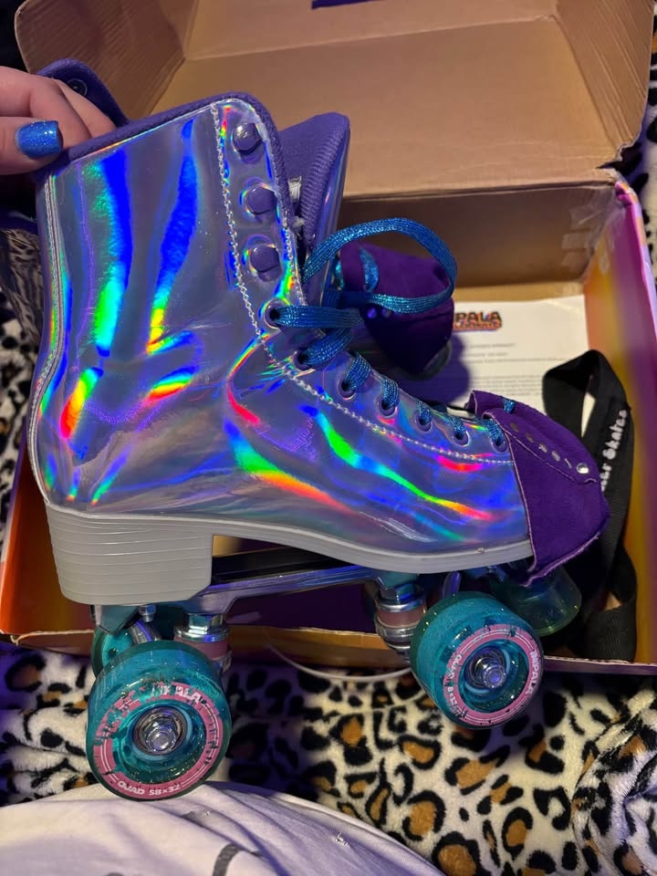 Impala Roller Skates Women's 9 (Holographic) - photo 3