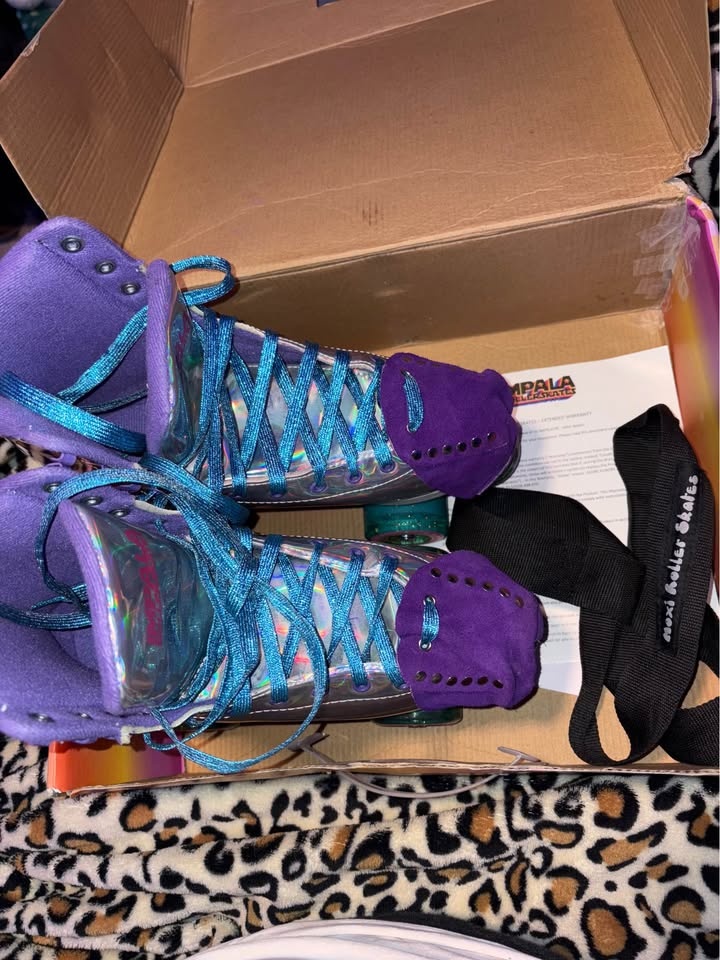 Impala Roller Skates Women's 9 (Holographic) - photo 4