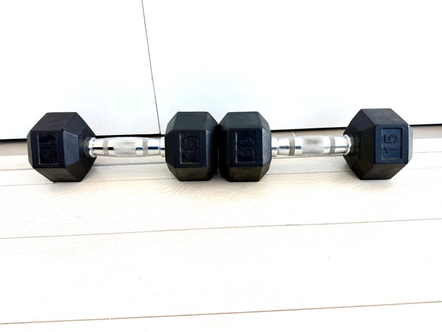 2 x 15lb Dumbbells - Hexagonal Anti-Roll