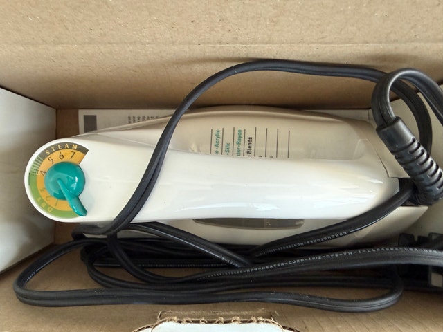 Black and Decker Quick n Easy Iron - photo 2