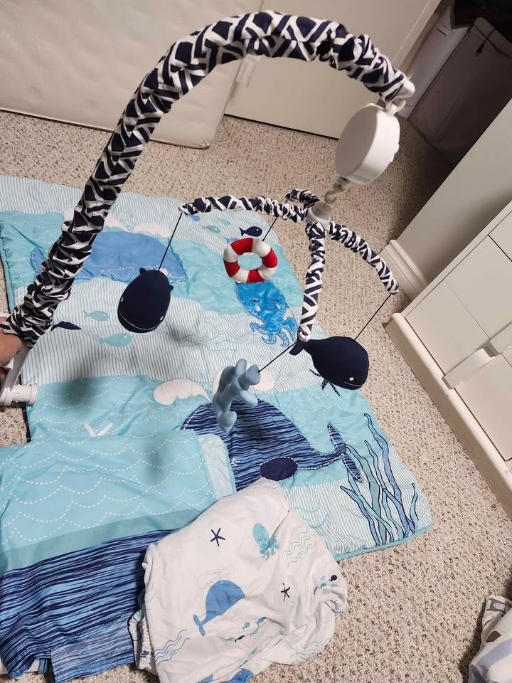 3 Pc Baby Bedding Set & Musical Crib Mobile - Nautical Adventure - photo 4