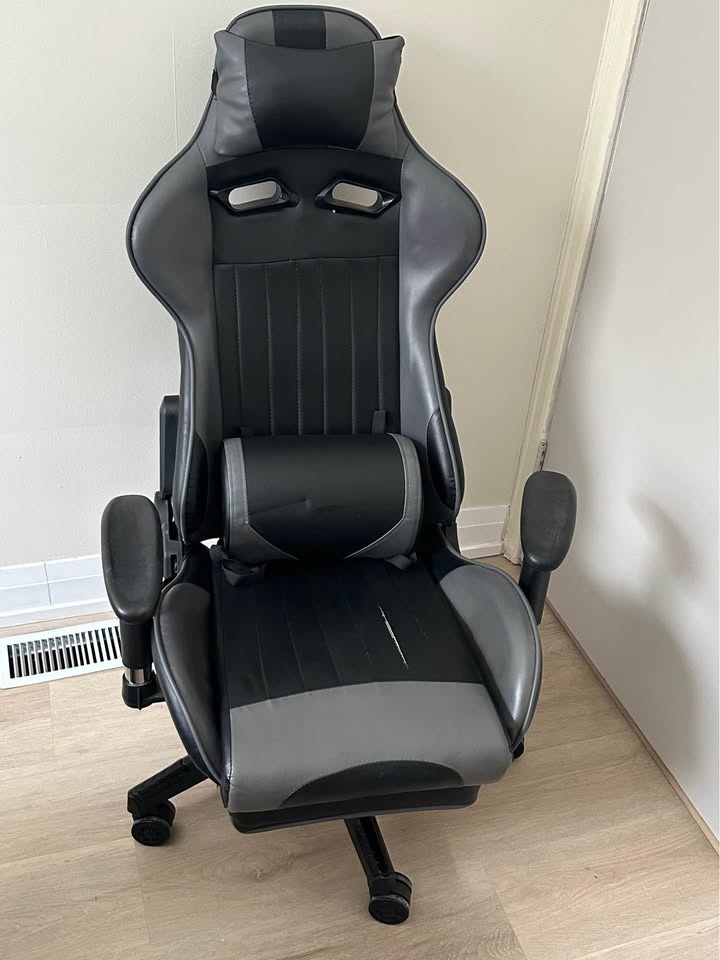 Gaming Chair – Adjustable – Good Condition - photo 2