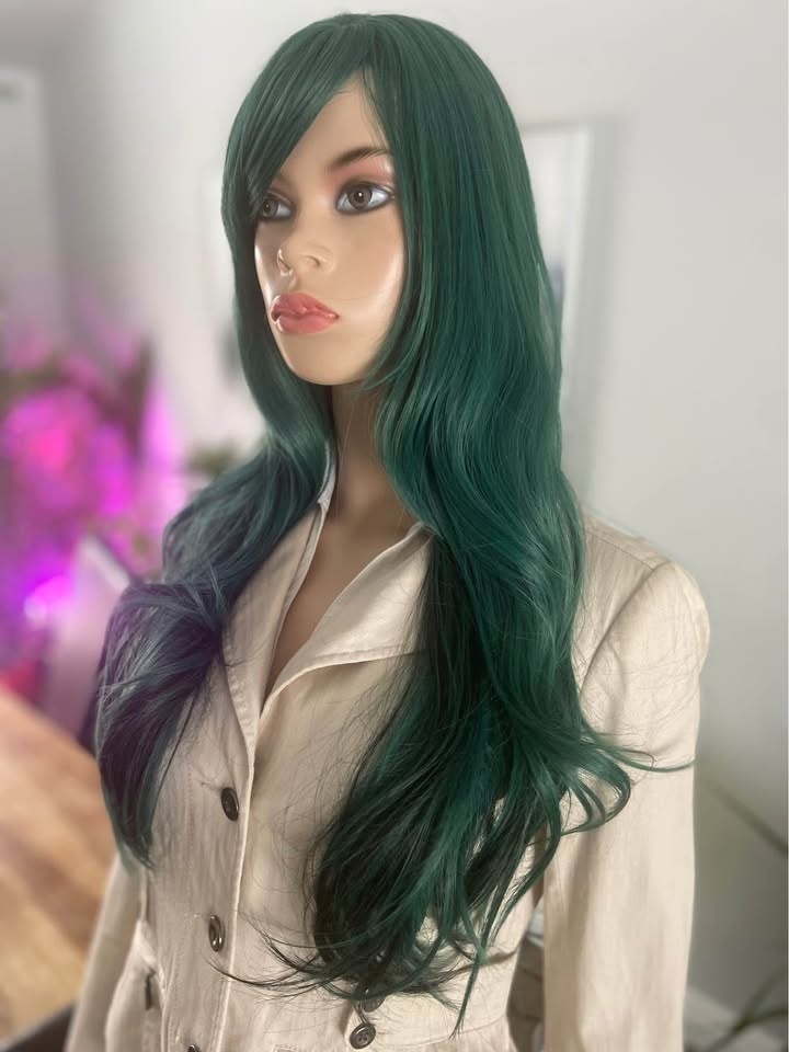 NWT: 24” Long Wavy Green Synthetic Wig w Blk Under Layer 2236 - photo 5