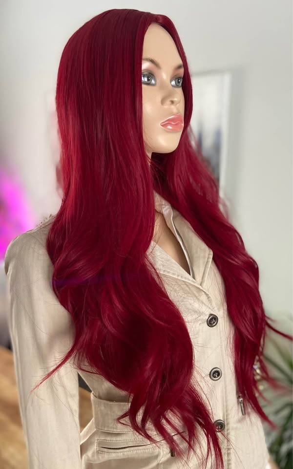 NWOT 34” Long Layered Deep Red Mermaid Poison Ivy Wig 2251 - photo 3