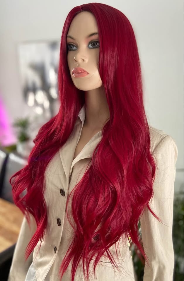 NWOT 34” Long Layered Deep Red Mermaid Poison Ivy Wig 2251 - photo 4