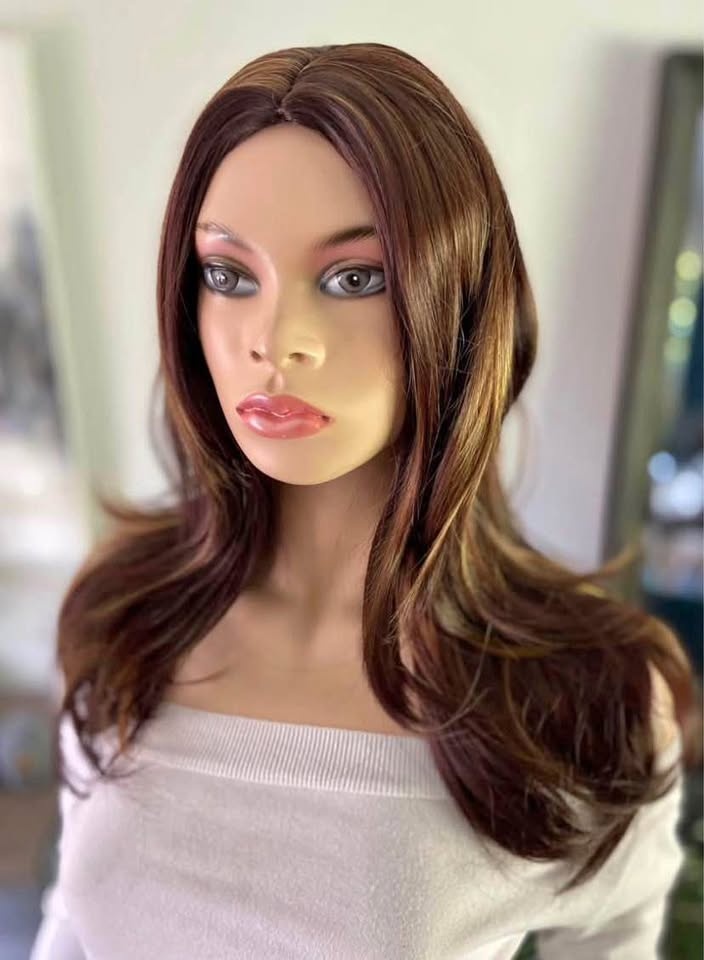NWOT Long Layered Dark Brown/Caramel Synthetic Wig 2346