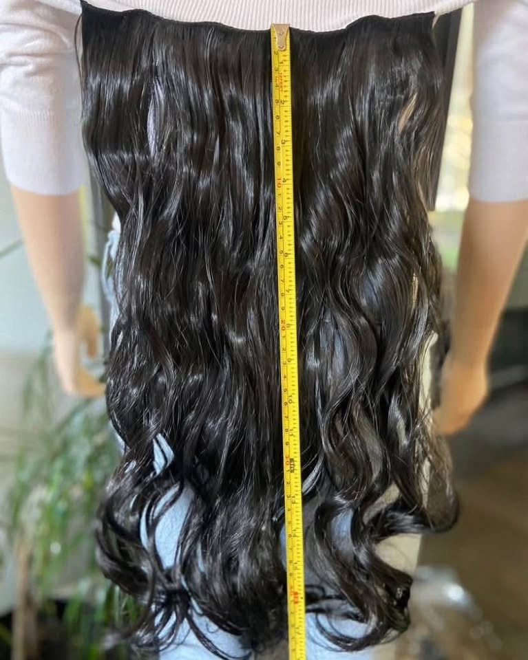 LIKE NEW: 20” Clip-In Curly Synthetic Hair Extensions Blk 335 - photo 4