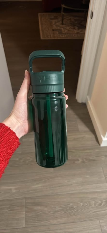 Yeti 20 oz Plastic Water Bottle - photo 2