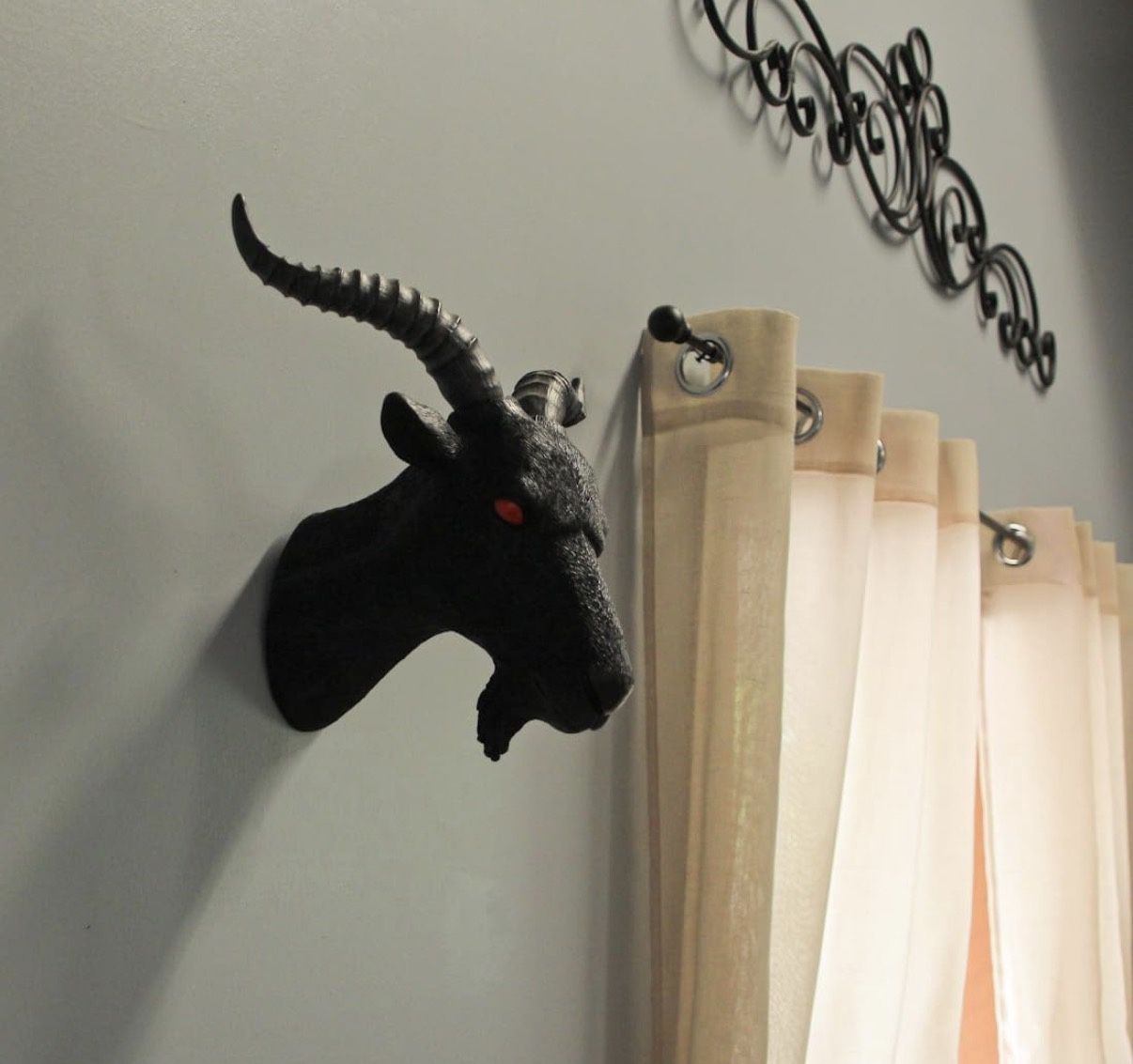 Baphomet Goat Head Bust Resin Wall Sculpture - photo 2