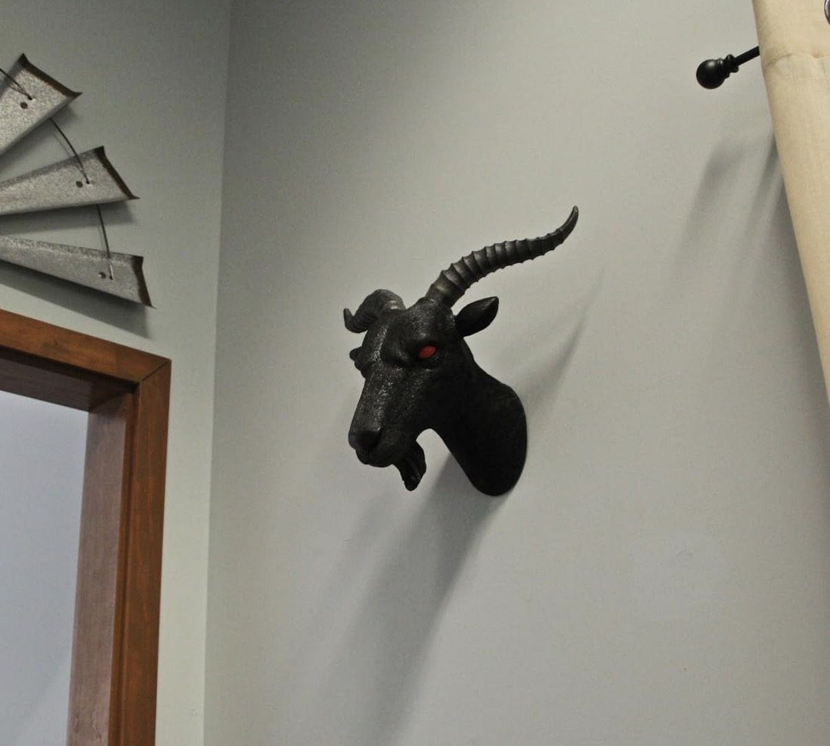Baphomet Goat Head Bust Resin Wall Sculpture - photo 5