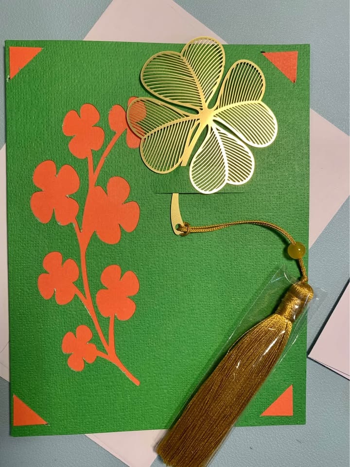 Cards with Metal Bookmarks - photo 3