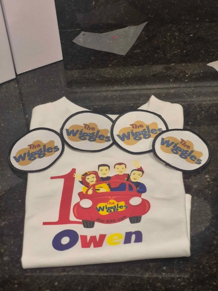Wiggles Items - Shirts, Sippy Cup, Bottles, Patches, Puzzles - photo 2