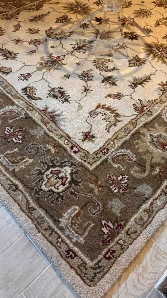 Rug beige border + leaves pattern - photo 3