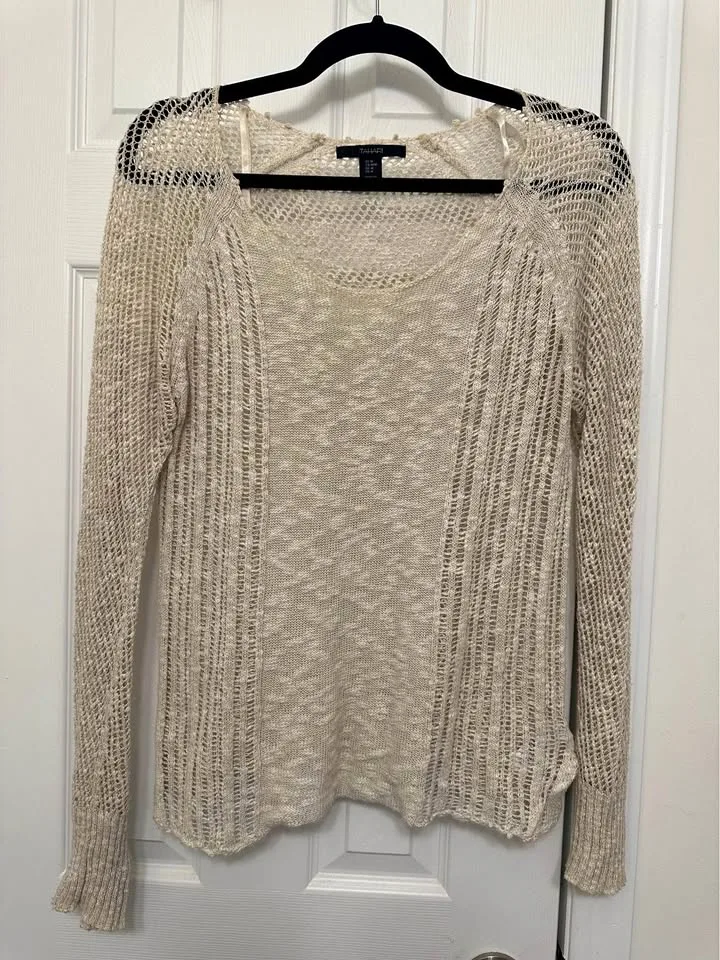 Beige Top thumbnail