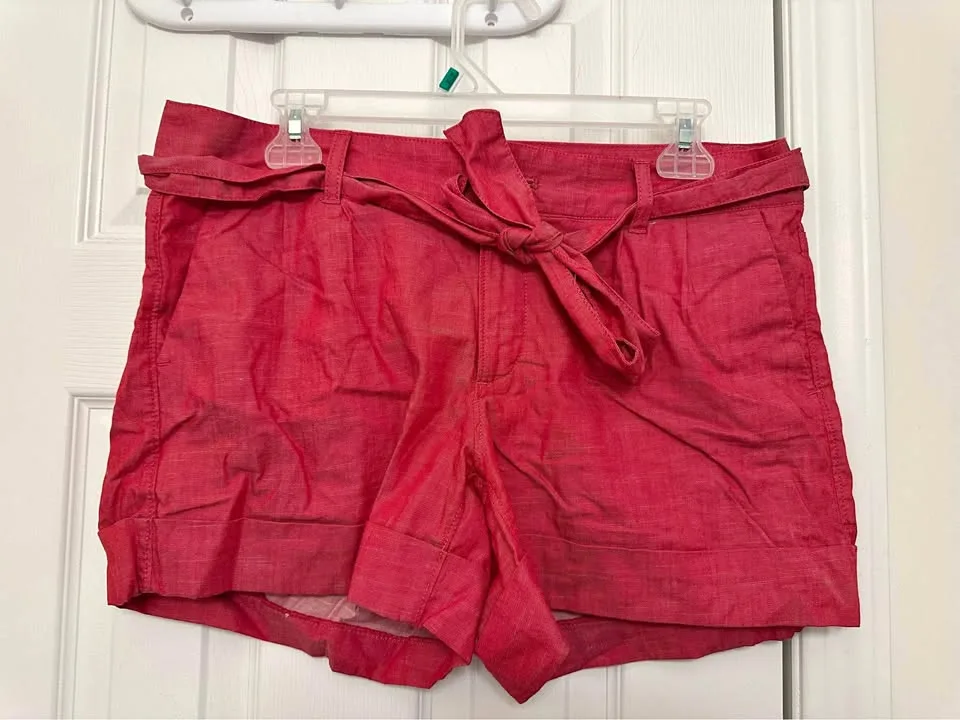 Banana Republic Shorts thumbnail