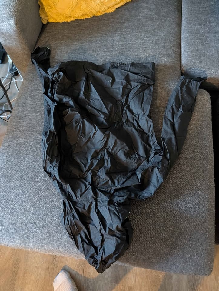 Women's Under Armor Windbreaker (Small) - photo 2