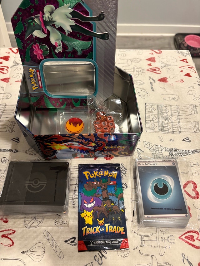 EX Tin With Pokemon Cards - photo 4