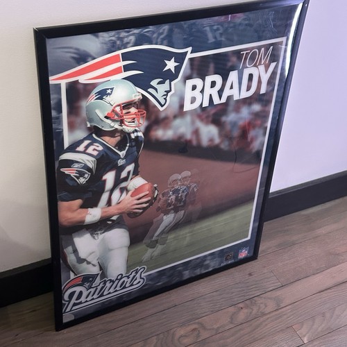 Tom Brady 3D Lenticular Framed Poster NFL Licensed Patriots - photo 3