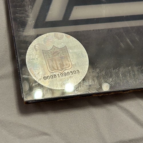 Tom Brady 3D Lenticular Framed Poster NFL Licensed Patriots - photo 5