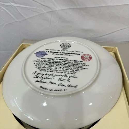 1985 Bradford Exchange Norman Rockwell Plate "A Couple's Commitm - photo 4
