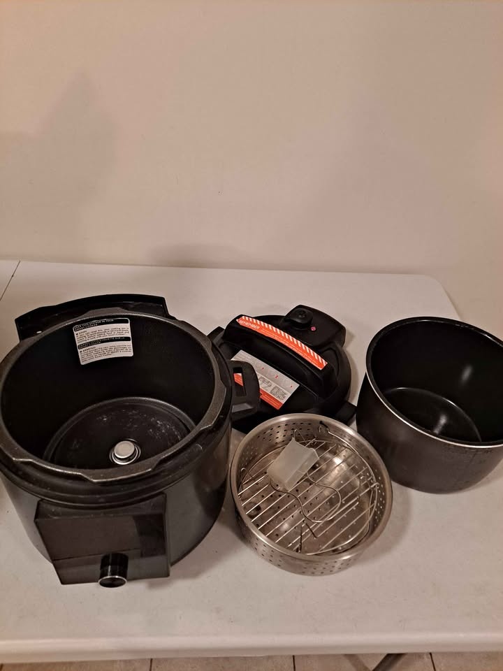 CHEF iQ Smart Pressure Cooker|| Works Perfectly|| Standard Plug - photo 3