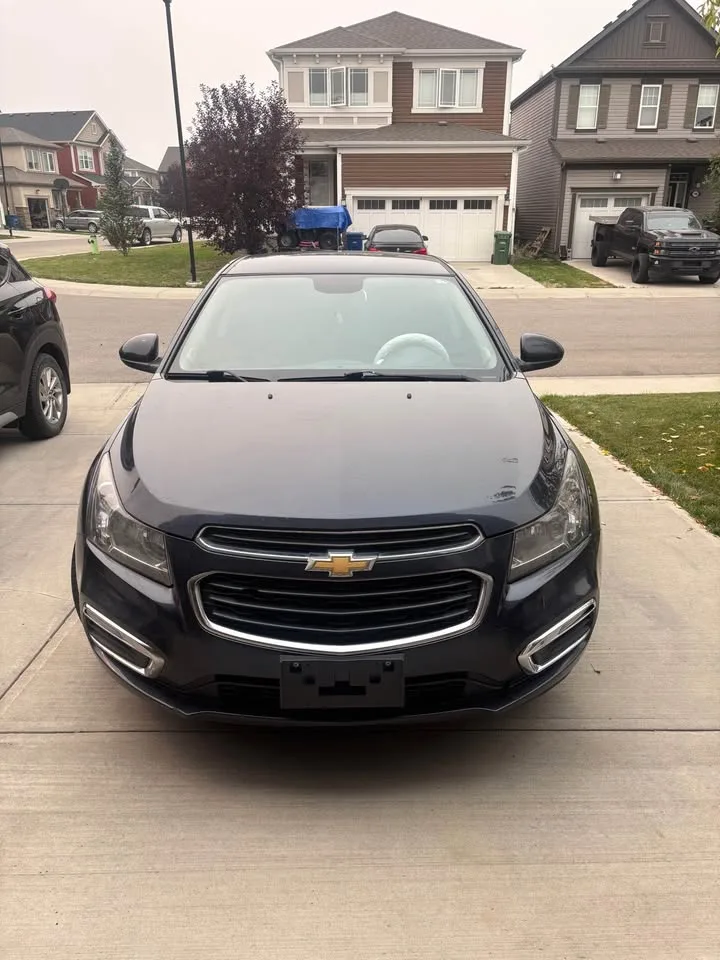 2015 Chevrolet Cruze image indicator(2)