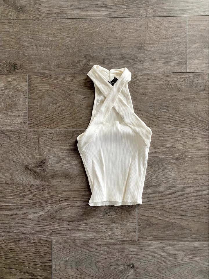 Lulus cross front top S