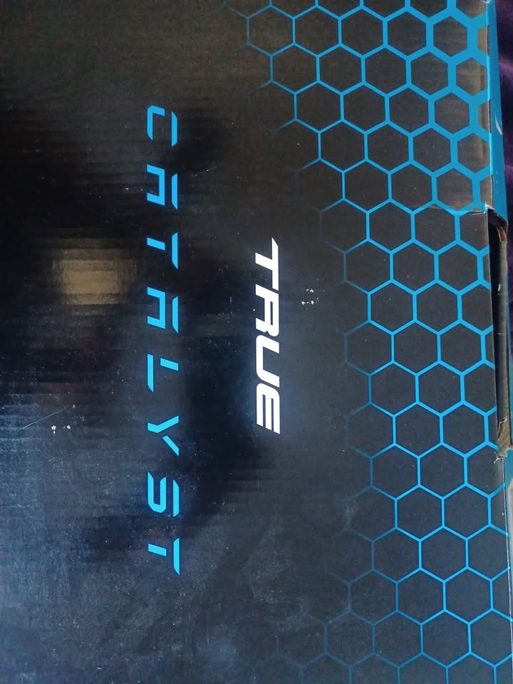True Catalyst 9X4 Skates - photo 2