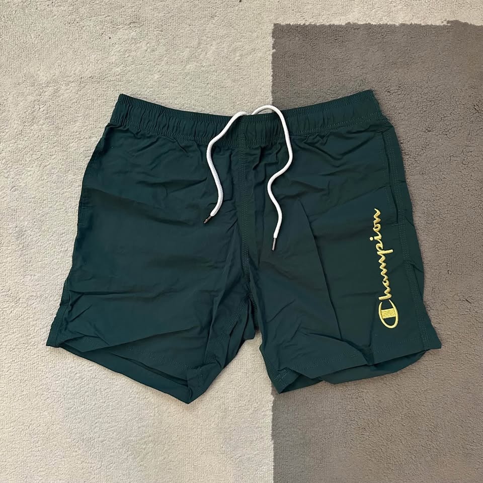 Champion Shorts Size Medium