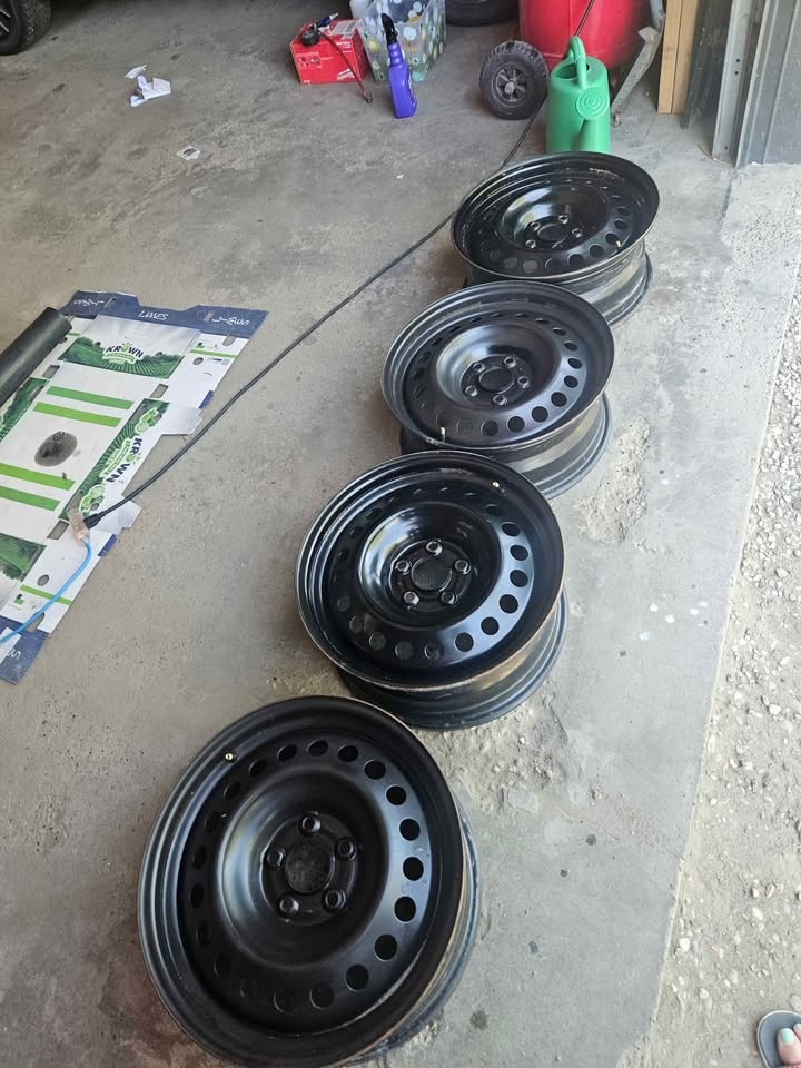 Set of 17" Steelie Rims for 2015 Kia Soul