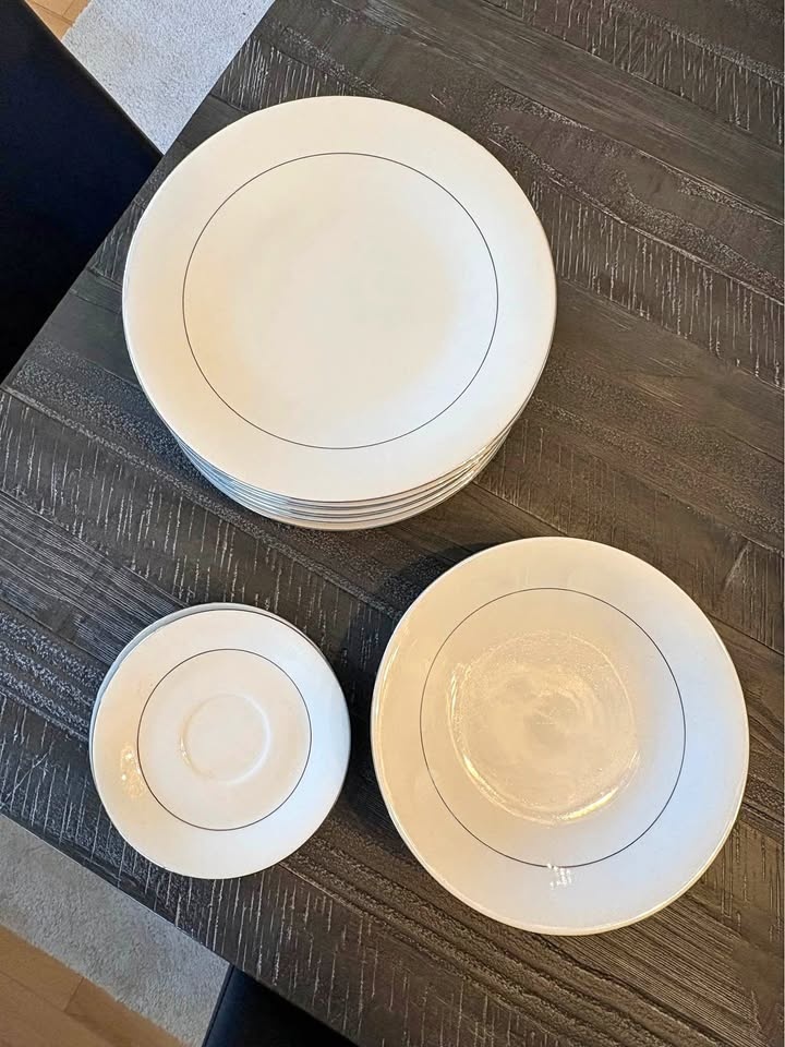 Dishware and silverware set