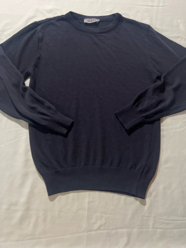 St Anne’s Sweaters Sz Small and Medium - photo 2