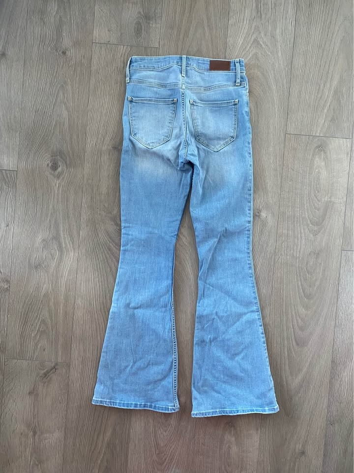 Hollister High-Rise Flared Jeans - photo 2